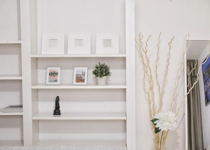 Heart Of Old Town Apartment By National Theater